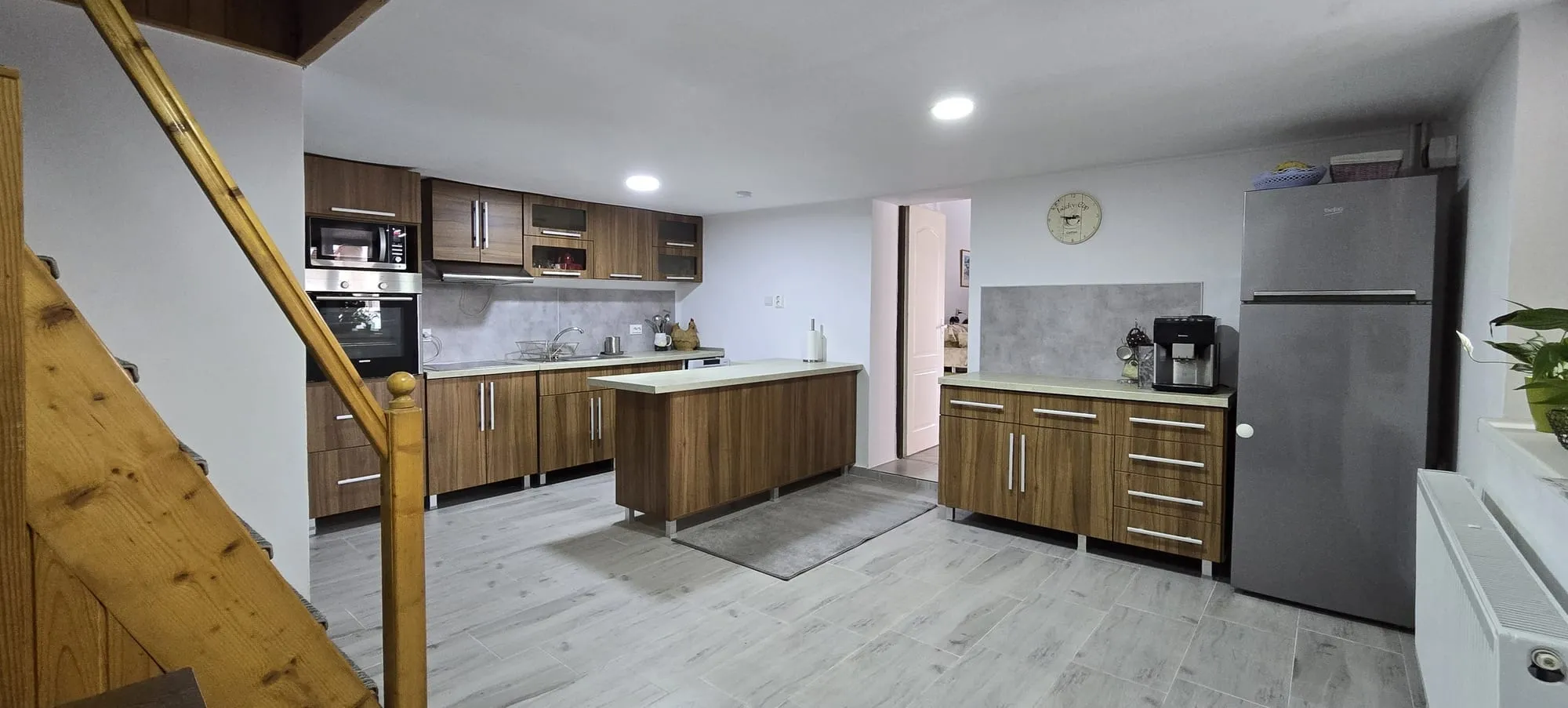 Voll ausgestattete Küche — Casa Korona guesthouse, Eremitu near Sovata